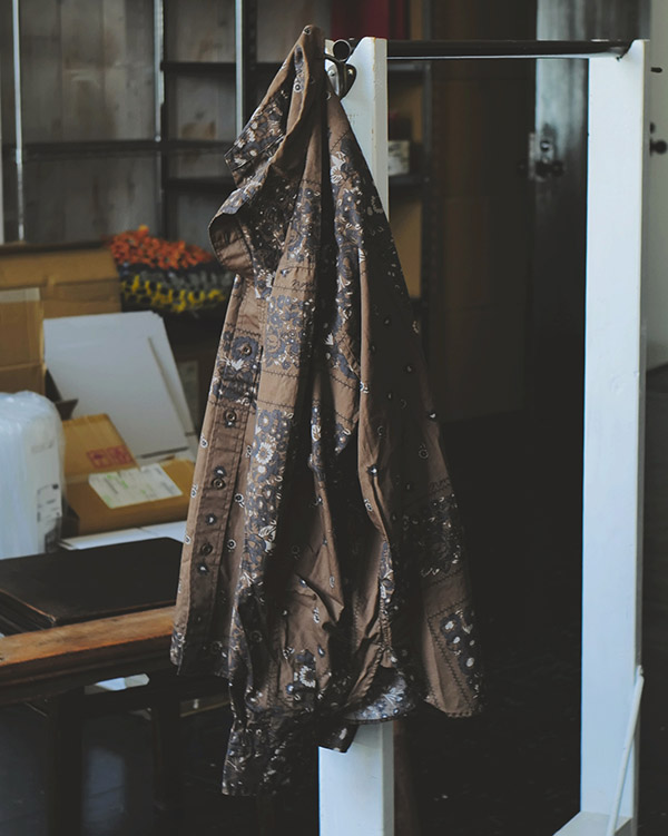 nonnative】 ようやく届いた<NOMA t.d.>のバンダナ柄ボタン nonnative】 ようやく届いた<NOMA t.d.>のバンダナ柄ボタン