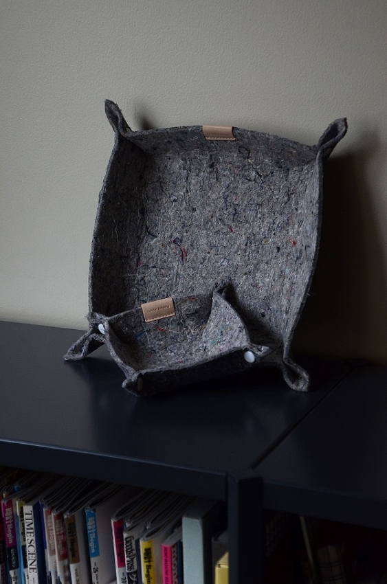 バッグ Hender Scheme Recycled felt hole bag Hender Scheme Recycled felt hole bag large ミックスグレー