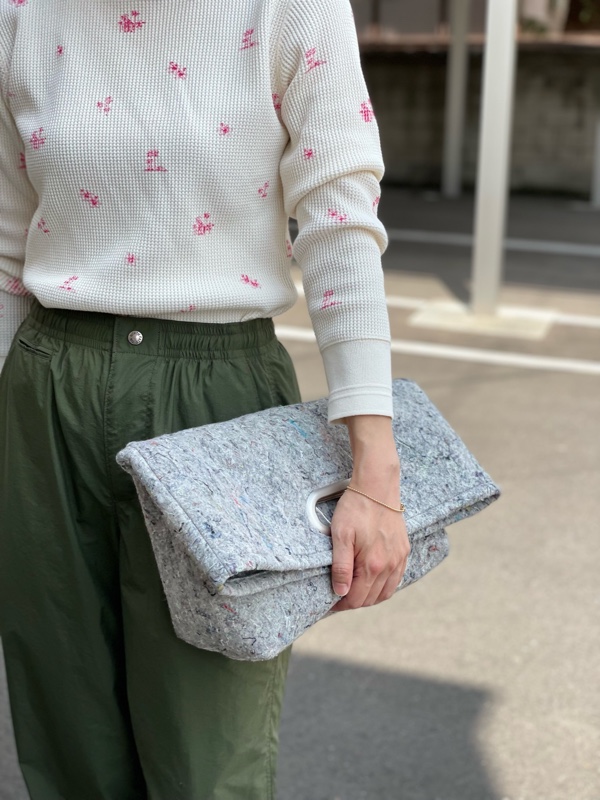 バッグ Hender Scheme Recycled felt hole bag Hender Scheme Recycled felt hole bag small ミックスグレー