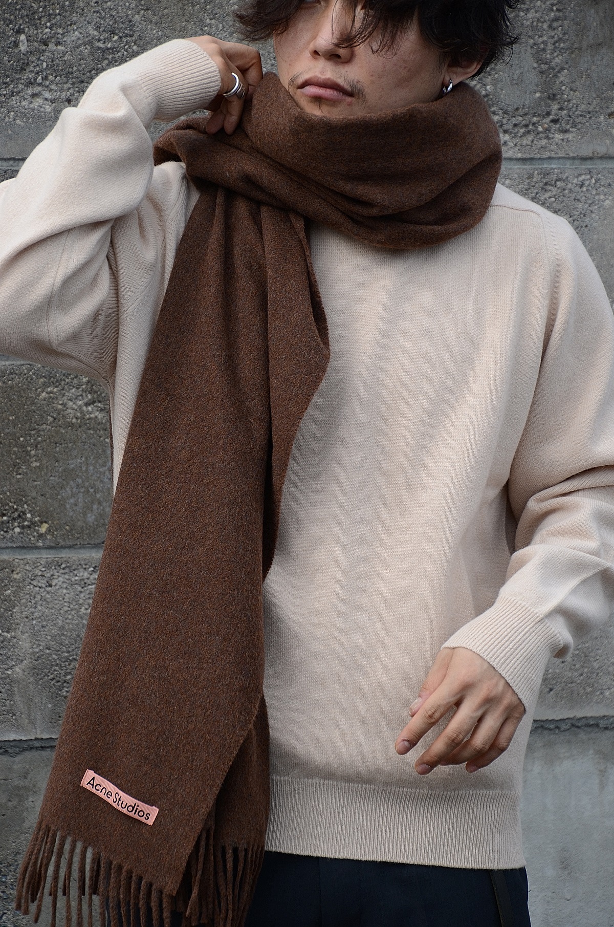 Acne Studios】アクネスストゥディオスのマフラーは早い者勝ちですよ  