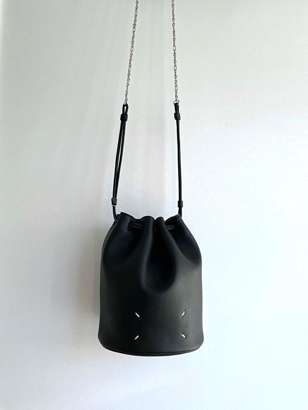 Maison Margiela TABI BUCKET BAG