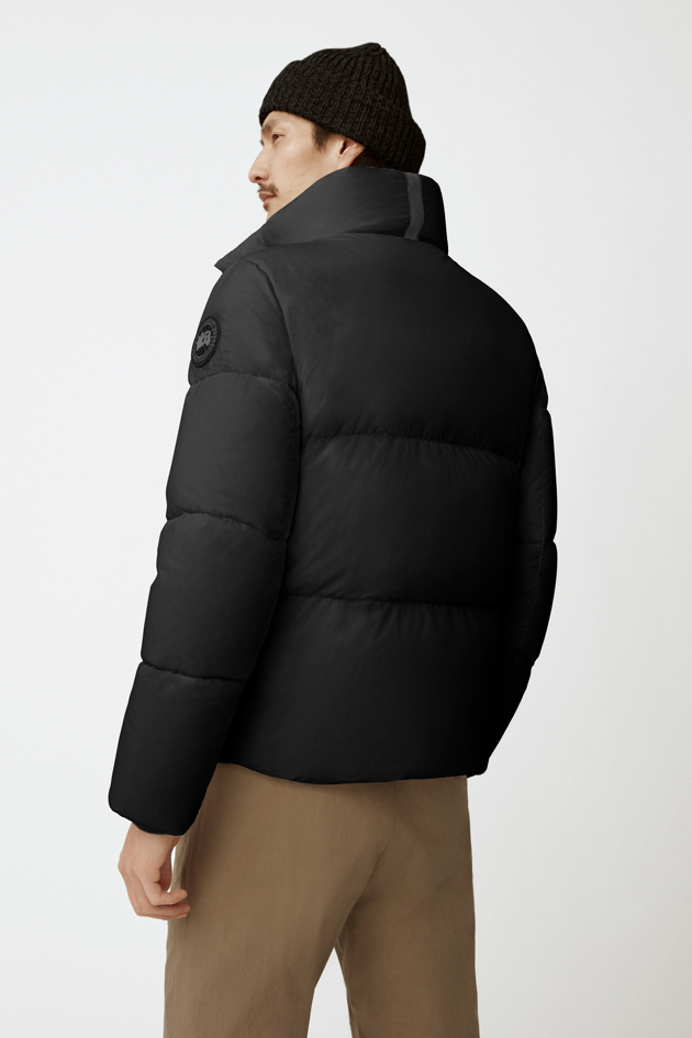 CANADA GOOSE とても軽く、暖かい2つのダウンジャケット