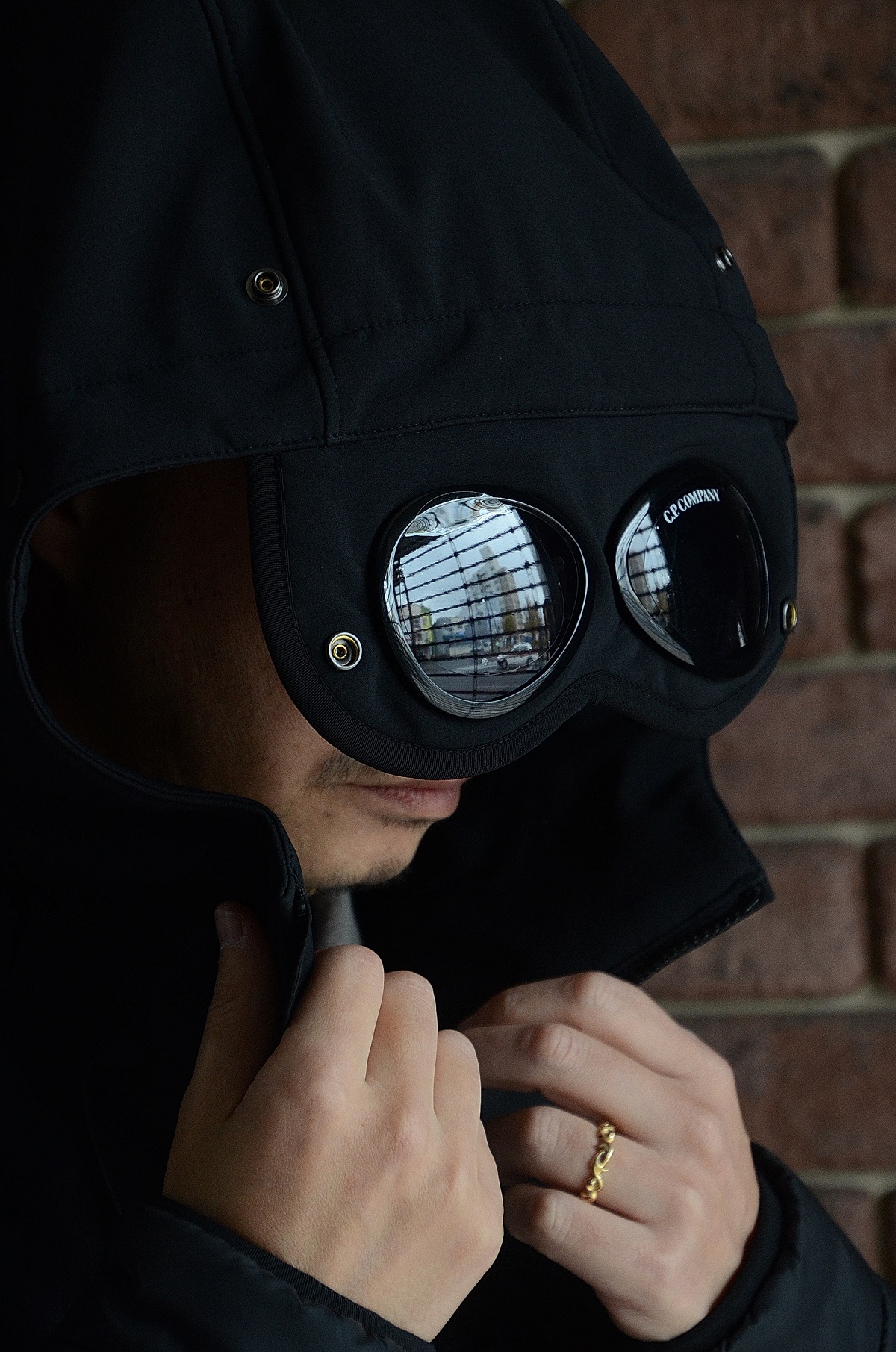 C.P. COMPANY シーピーカンパニー C.P. SHELL-R MIXED GOGGLE JACKET