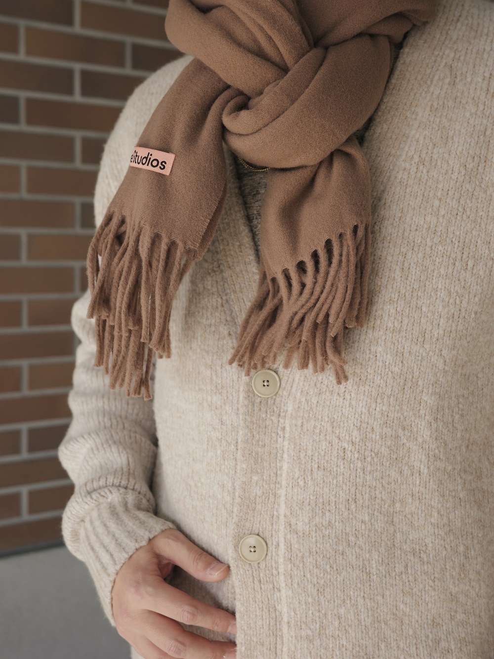 Acne Studios アクネストゥディオズ KNIT000308 カーディガン LIGHT TAUPE d