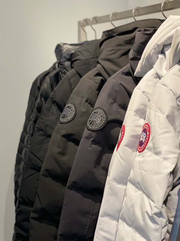 「CANADA GOOSE」人気モデル “ELMVALE PARKA”