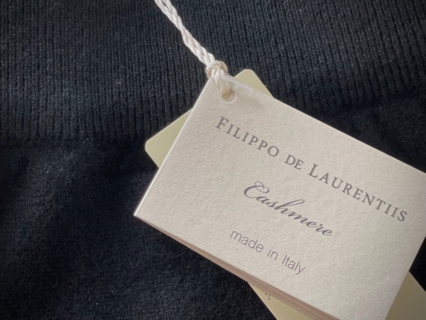 「FILIPPO DE LAURENTIIS」「Maison Margiela」ニットコーディネート