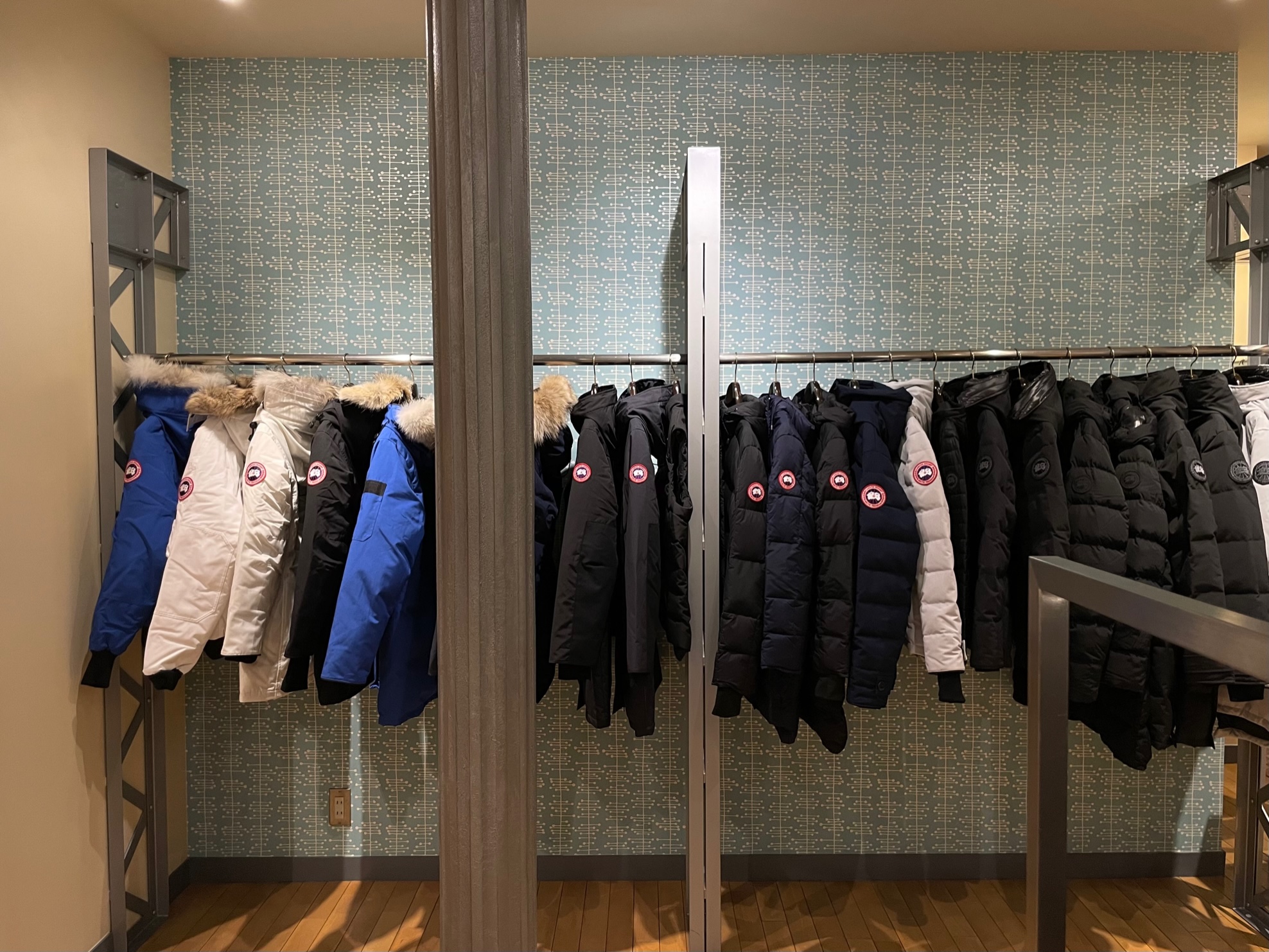 【CANADA GOOSE】全体