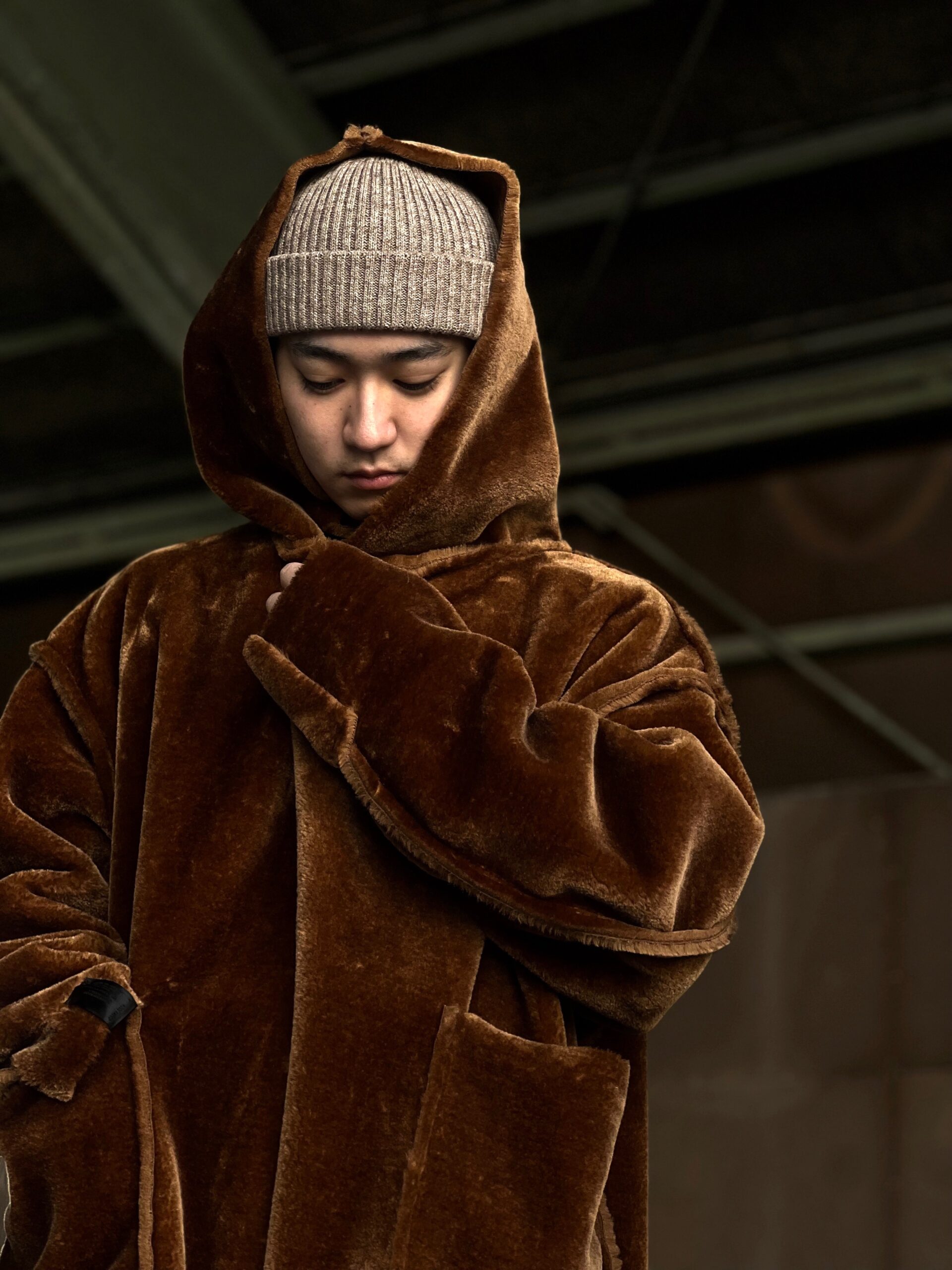 【N.HOOLYWOOD】- RIVERSIBLE HOODED COAT –  リアルを超えるフェイク