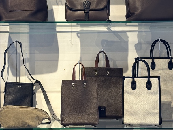 Hender Scheme ITUAIS 通販