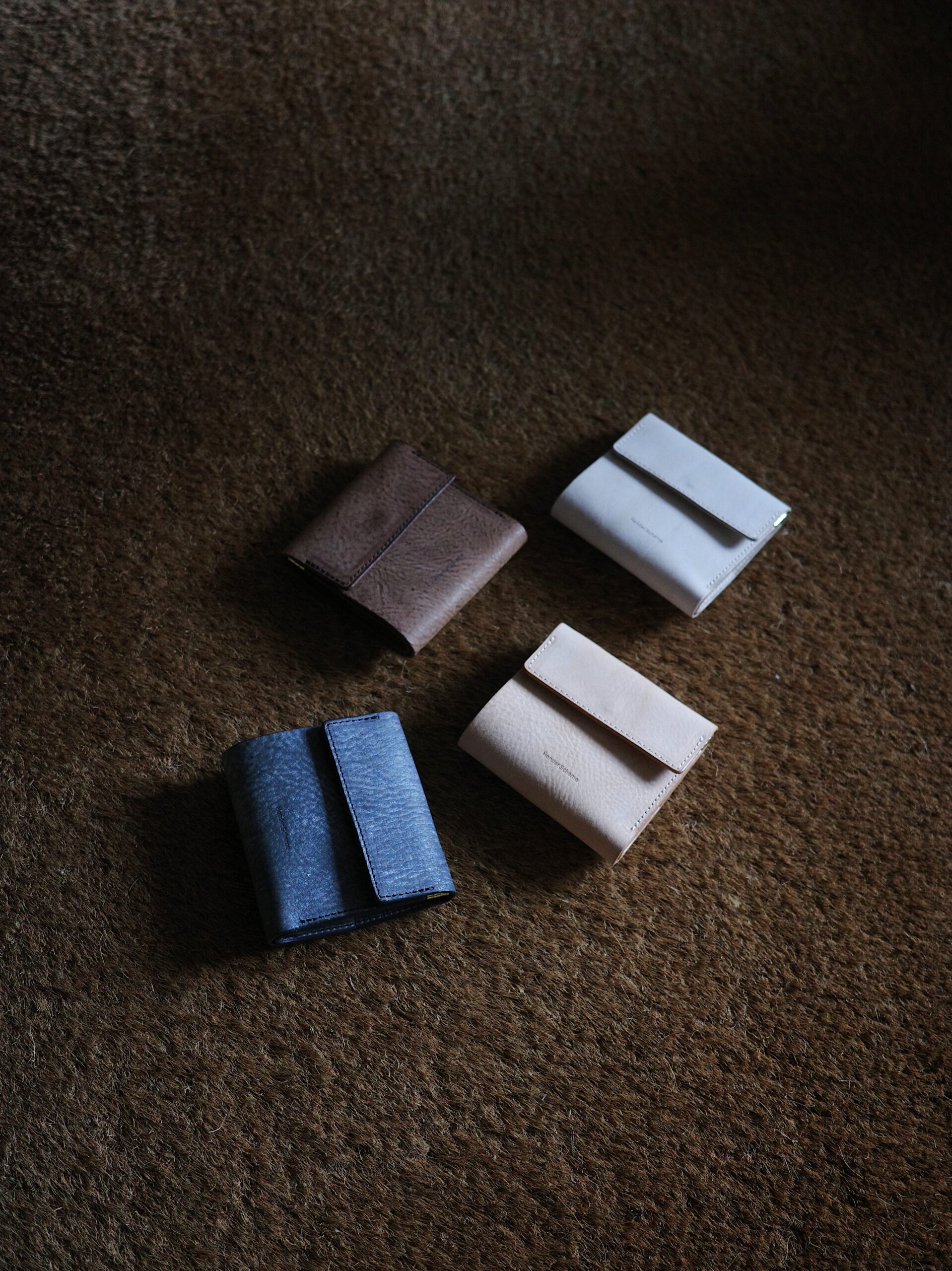 【Hender Scheme】clasp wallet・half folded wallet・seamless wallet – お財布のラインナップ –