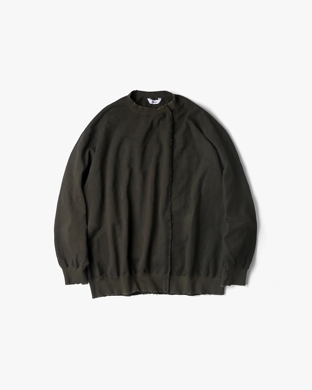 Name. EDGE AGING ASYMMETRIC SWEATSHIRT OLIVE ネーム スウェット ダメージ 正規取扱店 公式通販 送料無料
