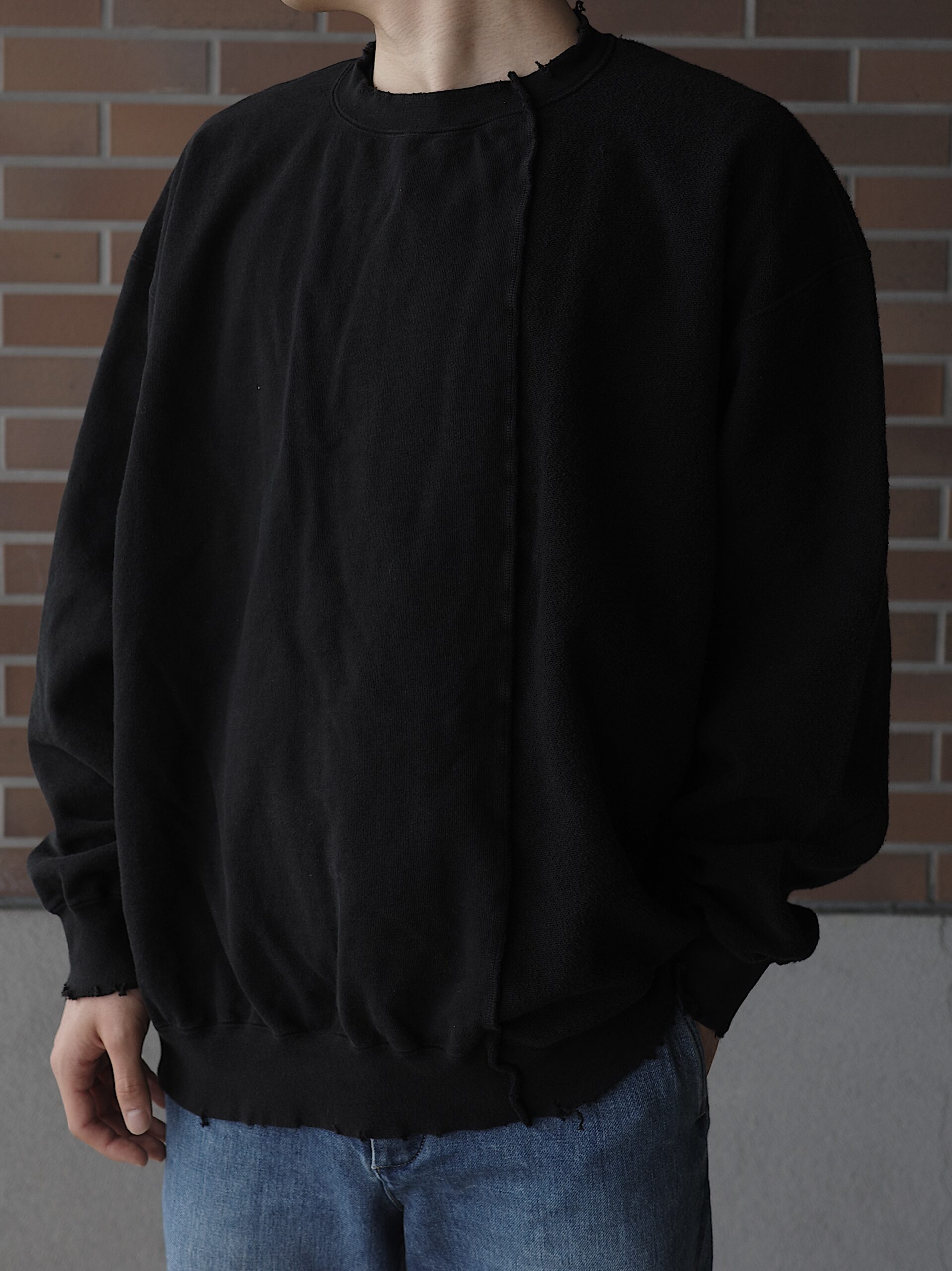 Name. EDGE AGING ASYMMETRIC SWEATSHIRT OLIVE ネーム スウェット ダメージ 正規取扱店 公式通販 送料無料