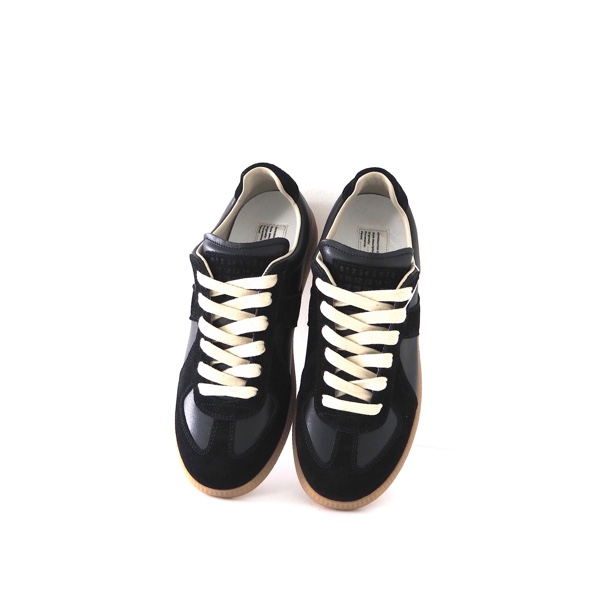 Maison Margiela】ブラックカラーのジャーマントレーナー | CIENTO BLOG