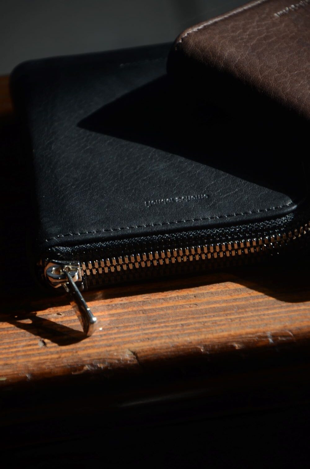 Hender Scheme エンダースキーマ “ square zip purse ”