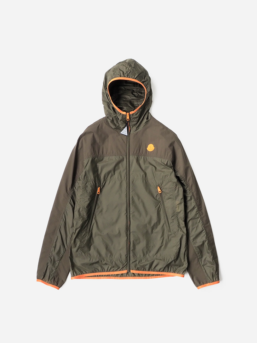 MONCLER】モンクレールのライトアウター | CIENTO BLOG
