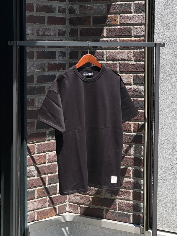 トップス auberge bibury Vol.4647【AUBERGE：New Arrivals】｜AUBERGE・Needles