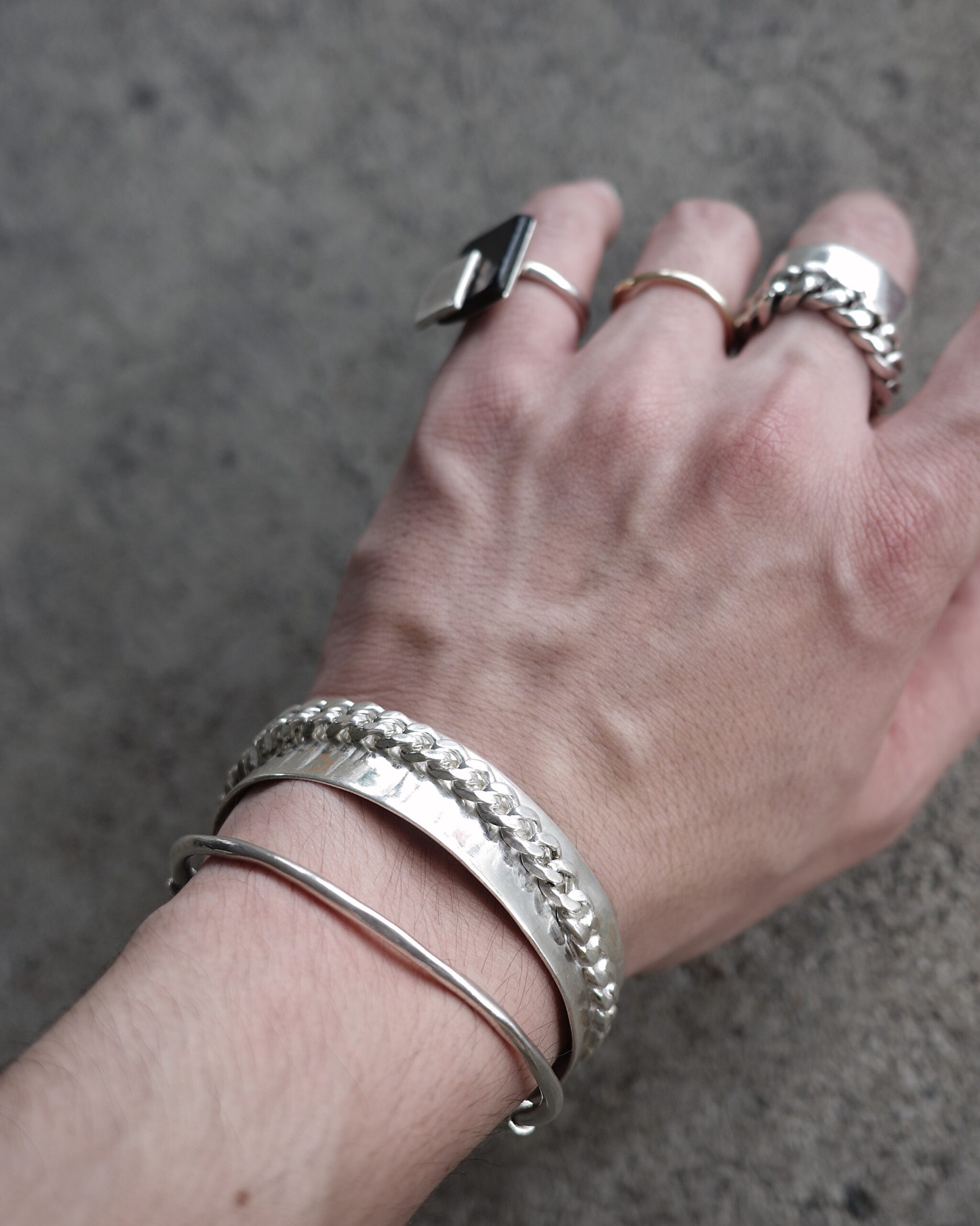 poda flowing combination bangle