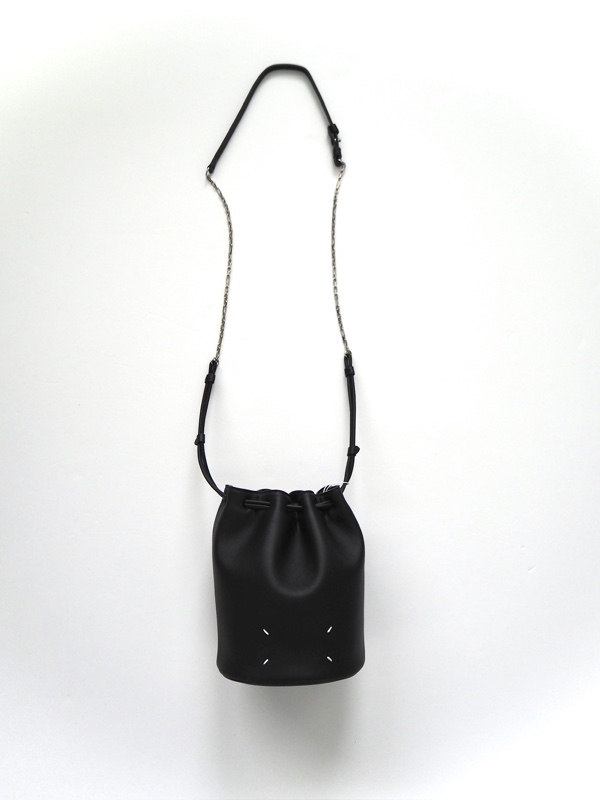 MAISON MARGIELA TABI BUCKET BAG タビ　バッグ Maison Margiela - Tabi Bucket Bag | HBX - Globally Curated