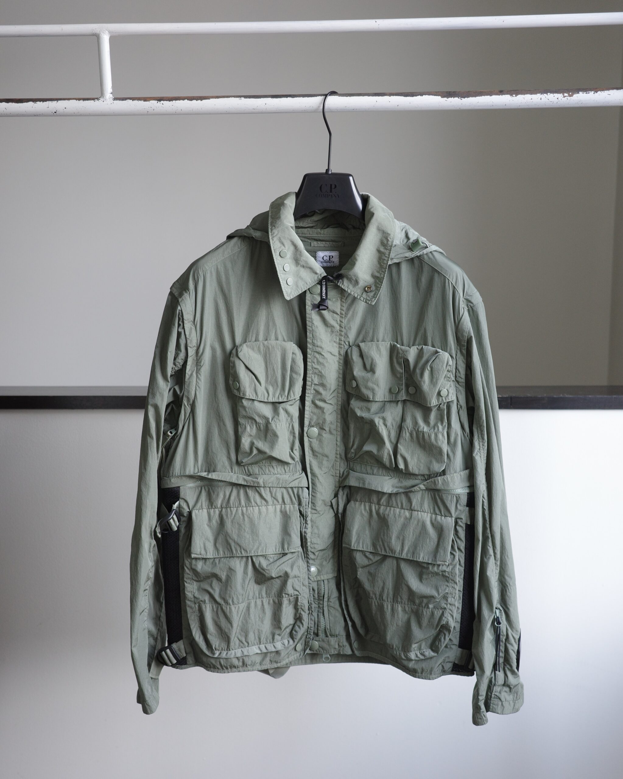 C.P. Company】CHROME-R GOGGLE UTILITY JACKET・LIGHT FLEECE