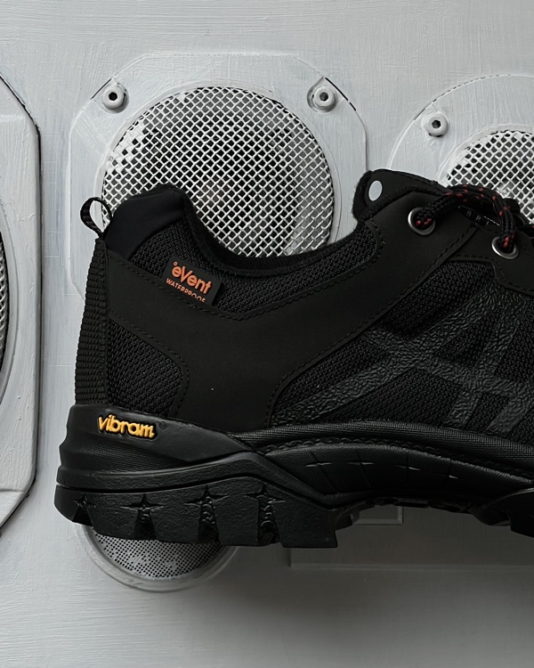 REPRODUCTION OF FOUND】“RUSSIAN MILITARY TRAINER” | CIENTO BLOG