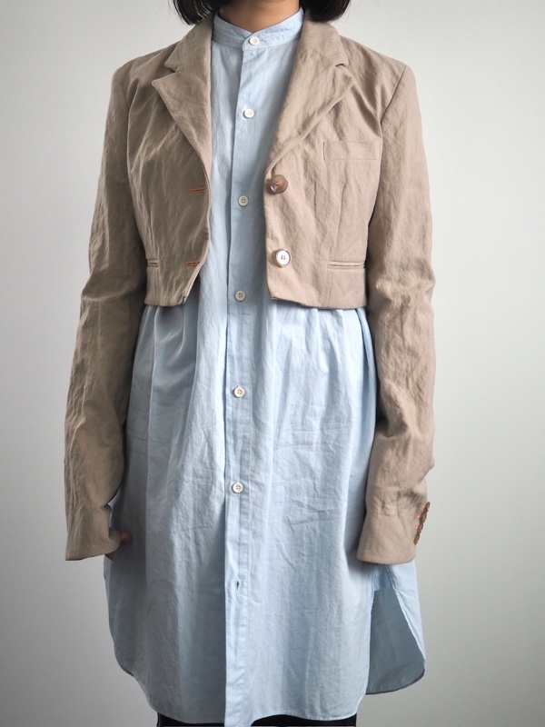 Acne Studios】ベージュカラーのクロップドジャケット | CIENTO BLOG
