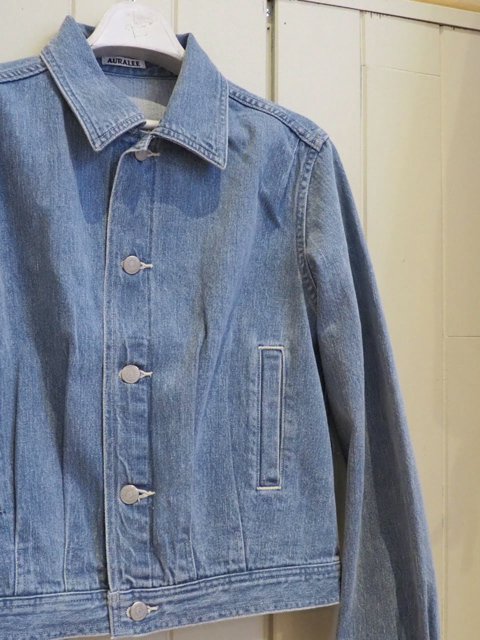 AURALEE】桜の季節に “SELVEDGE FADED LIGHT DENIM BLOUSON AURALEE】桜の季節に “SELVEDGE FADED LIGHT DENIM BLOUSON
