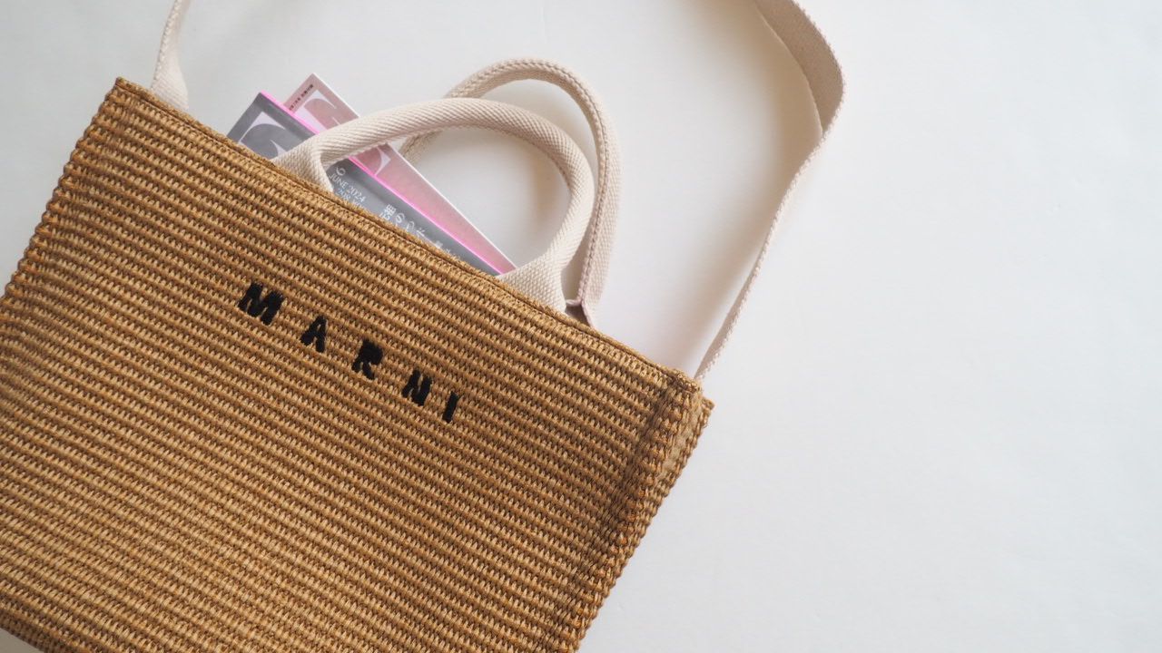 夏コーデに映える♡ラフィア素材のMARNIミディアムトート 楽天市場】マルニ MARNI SMALL RAFFIA-EFFECT SMALL TOTE BAG