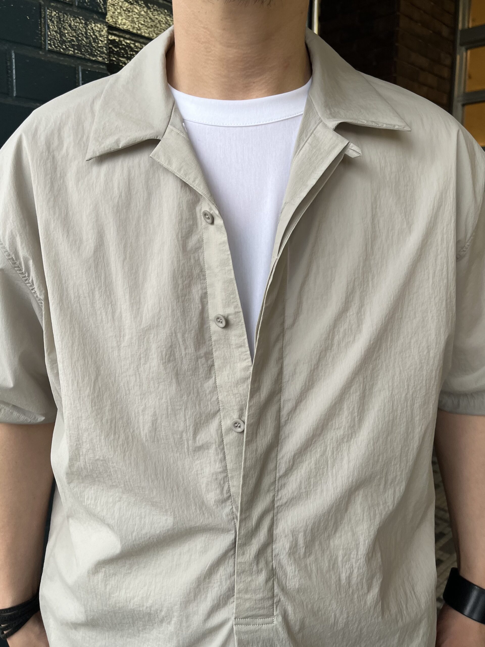WEWILL】の劇的に軽いシャツ＆ショートパンツのセットアップスタイル 