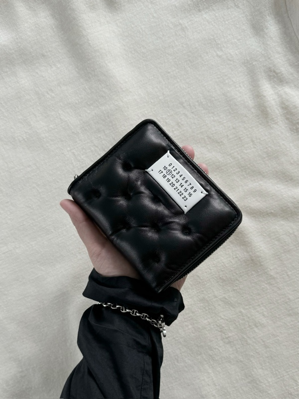 Maison Margielaグラムスラムエンブロイダリーコインホルダー Maison Margiela】 GLAM SLAM エンブローダリーウォレット