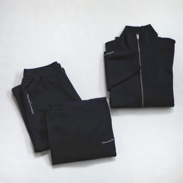 プランシー 2024ss Vデザインスウェット未着タグ付きM sacai×MARK GONZALES 24AW「sacaigonz Pullover」ロゴプリント