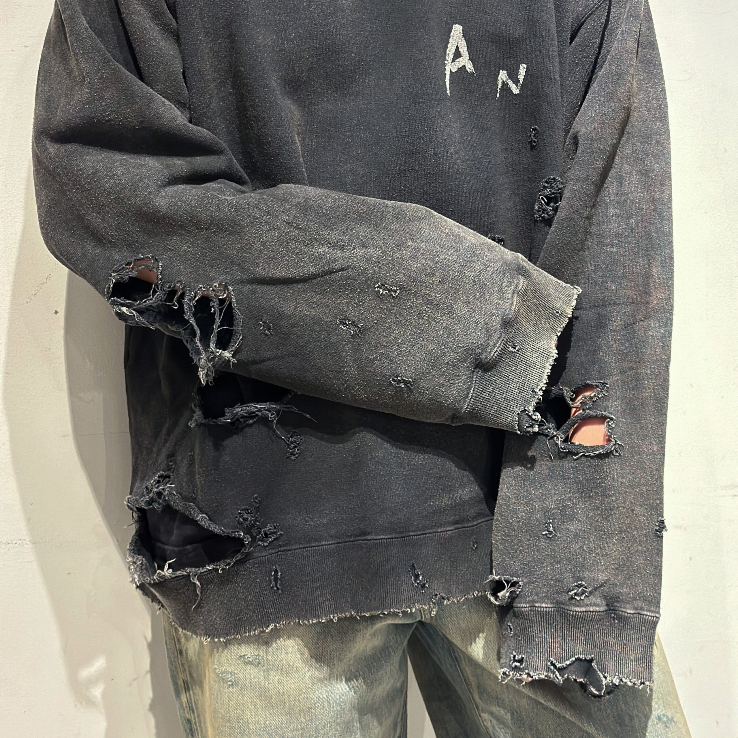 ANCELLM】”CRASH UNEVEN OVER SWEAT SHIRT” | CIENTO BLOG