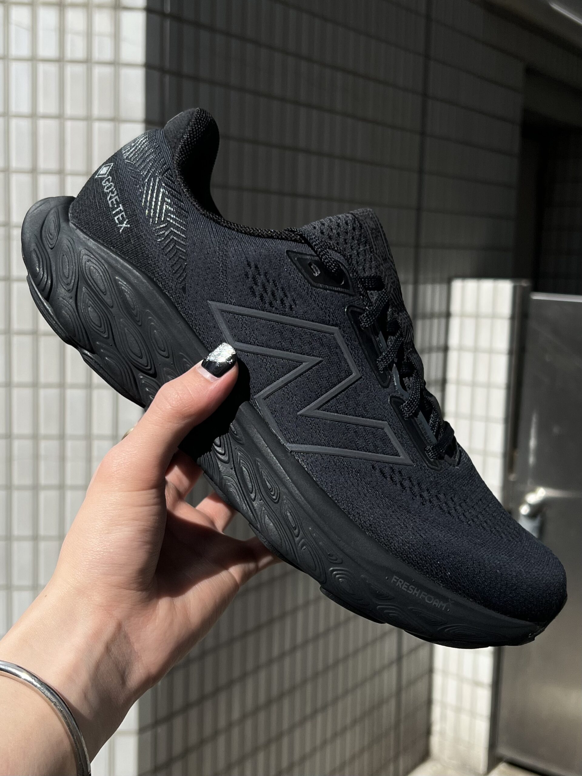 New Balance 潔く ML610XJ トレイルランニングシューズ 28.5cm