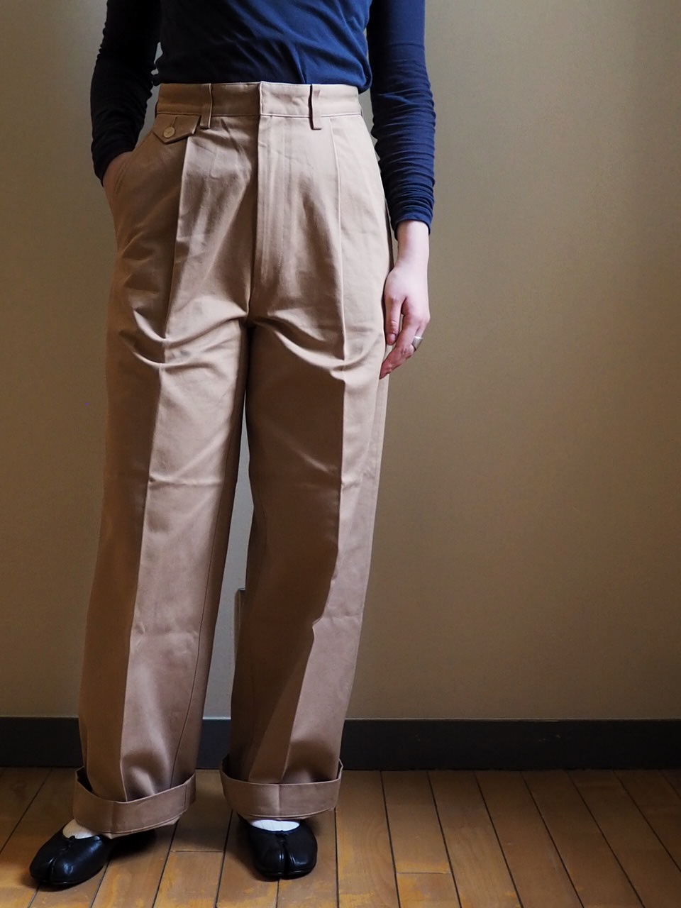 AURALEE】WASHED FINX CHINO ONE-TUCK PANTS | CIENTO BLOG 