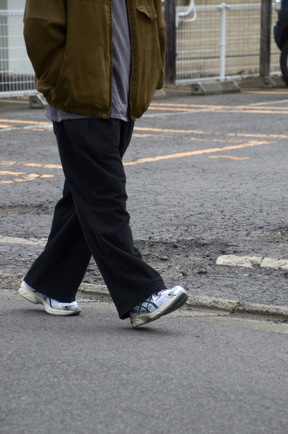 asics アシックス