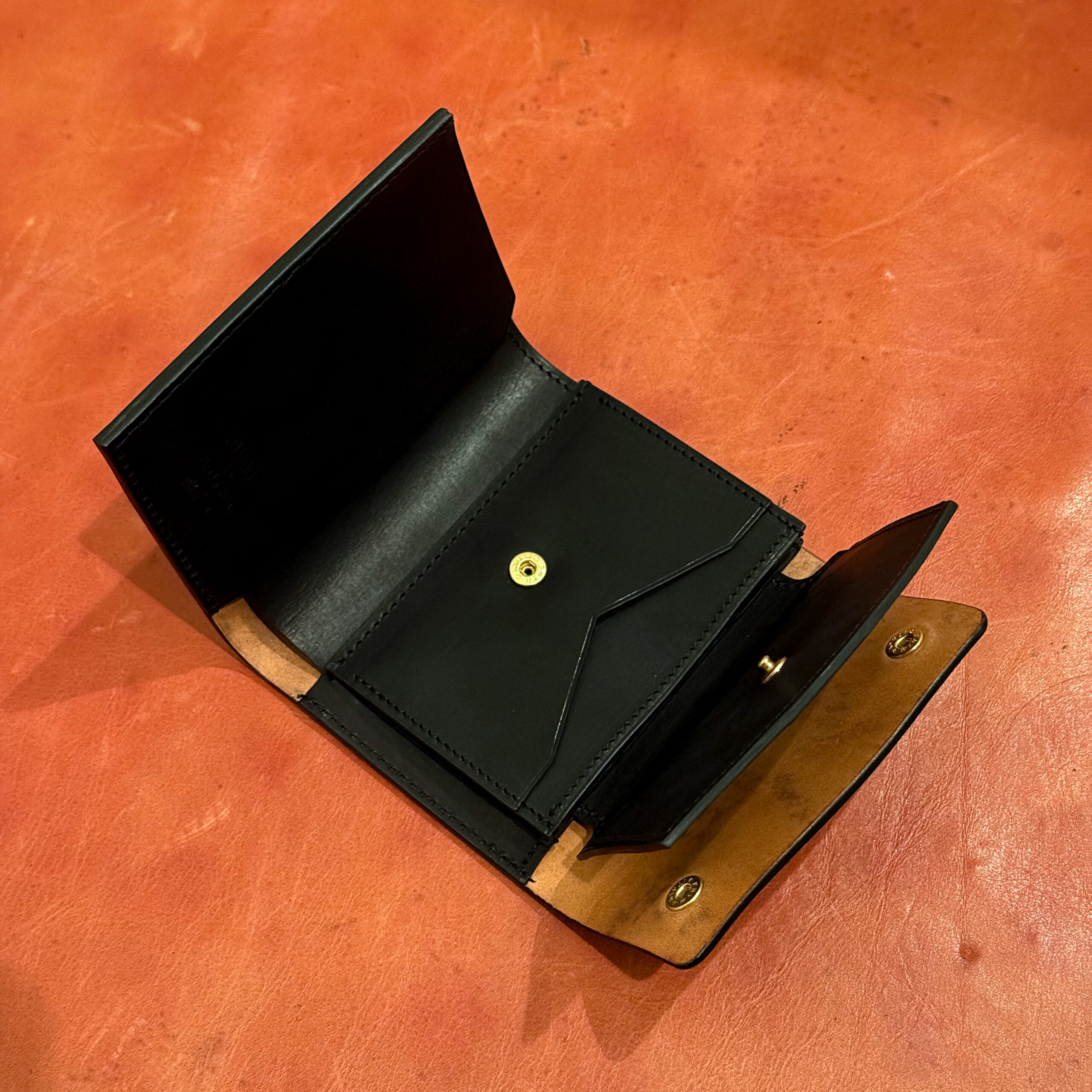 GUIDI グイディ WT02 レザー トラッカー ウォレット 定価63000- GUIDI グイディ WT02 レザー トラッカー ウォレット 定価63000