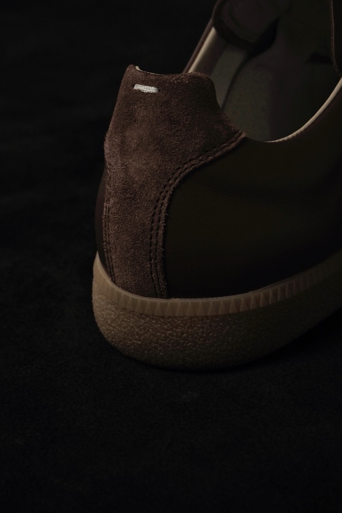 Maison Margiela】 25AW新色「WARM COFFEE」のジャーマントレーナーが