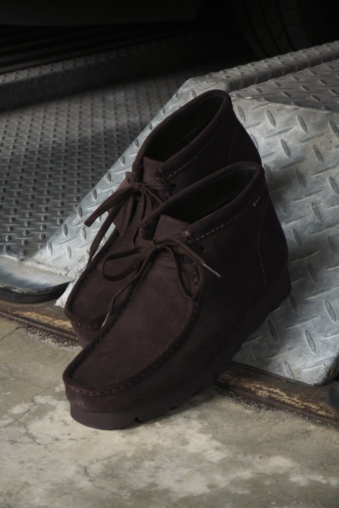靴 Clarks 23AW WallabeeBT GTX CLARKS WallabeeBT.GTX Black Sde Black Sde （クラークス