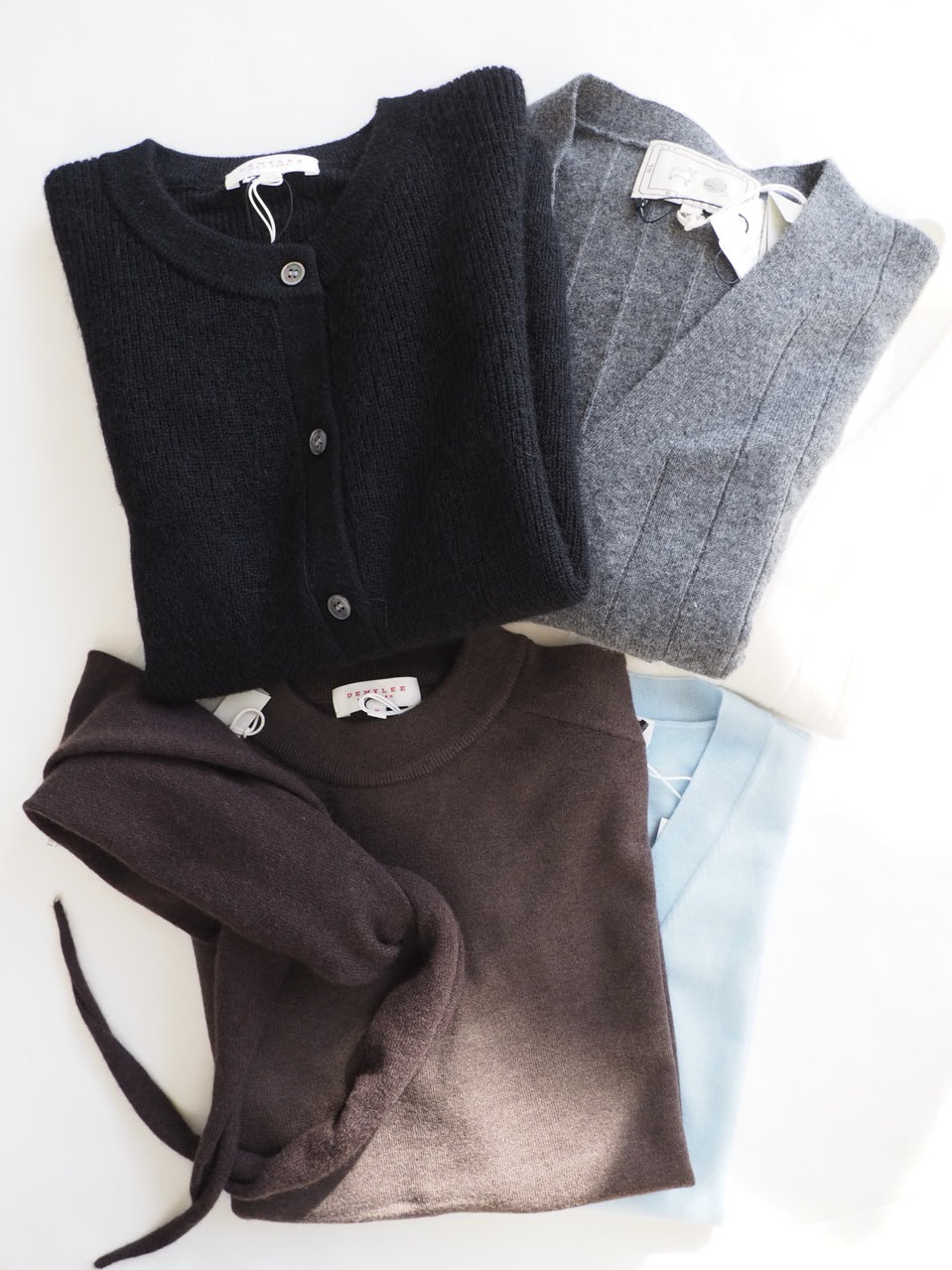 軽やかで上質な【DEMYLEE】のニットが New Arrival !! | CIENTO BLOG