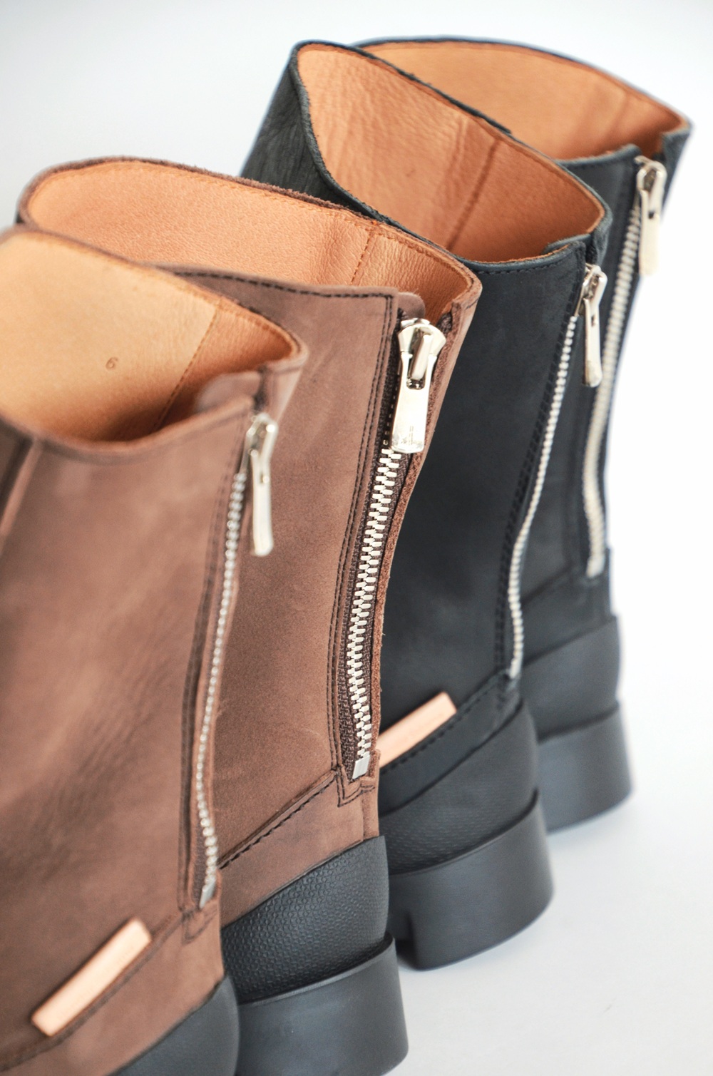 Hender Scheme】このフォルムに惹かれました “backzip #2146” | CIENTO