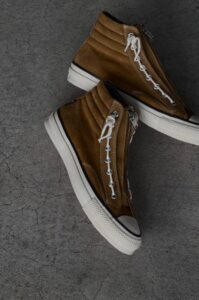 nonnative】 冬でも履けるスニーカー “DWELLER TRAINER 2 HI COW