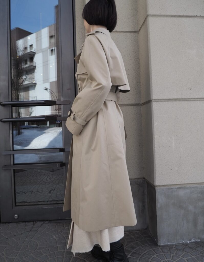 MACKINTOSH】春のマッキントッシュは正統派トレンチを。ショートと