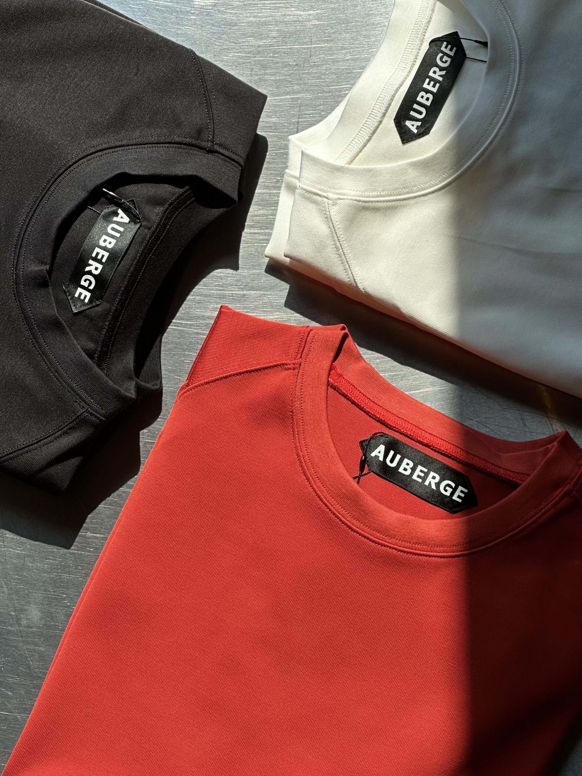 去年も大好評だった別注Tシャツが今年も。 【AUBERGE】 | CIENTO BLOG